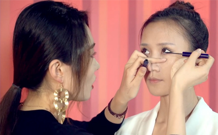 零基础学员如何画职业妆